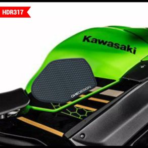 Kawasaki Ninja 650 rg. 2017- 2025 One Design Tank Grip Sort